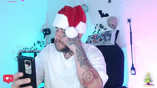 Snapshot of Ash_gusbig chatting on December 24, 2024, 4:55 am Ash gusbig online show from December 24, 2024, 4:55 am