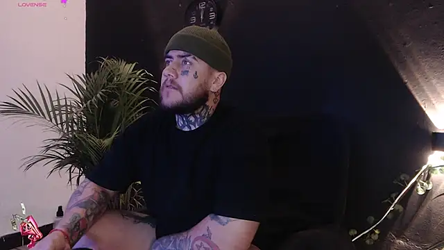 Snapshot of Ash_gusbig chatting on February 23, 2025, 2:18 am Ash gusbig online show from February 23, 2025, 2:18 am