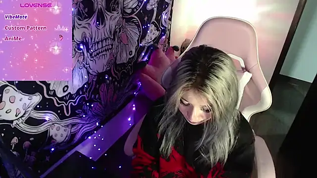 GamerCarrie online show from February 18, 2025, 5:20 am