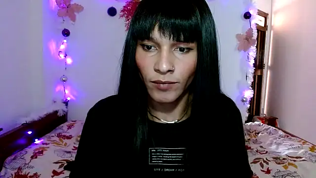 Snapshot of carolinemiller7 chatting on December 29, 2024, 9:41 pm carolinemiller7 online show from December 29, 2024, 9:41 pm