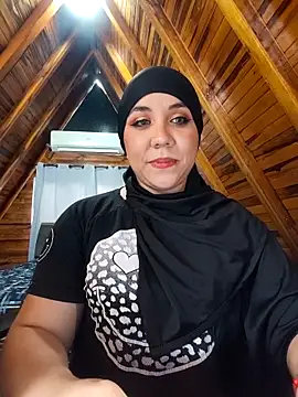 AmbarBurhan online show from March 5, 2026, 4:36 pm