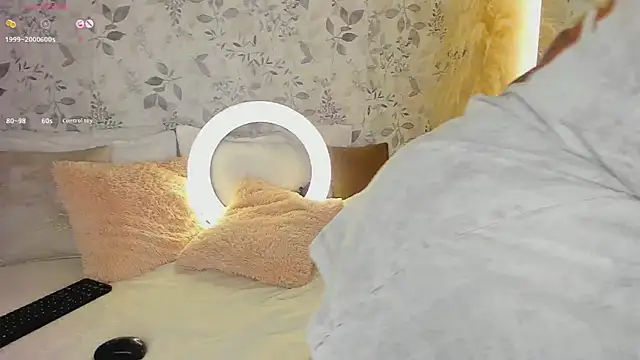 Snapshot of HannaSexTime chatting on January 28, 2025, 1:39 am HannaSexTime online show from January 28, 2025, 1:39 am