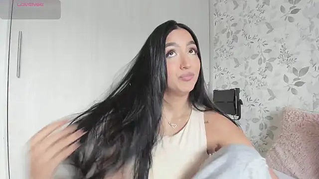Snapshot of HannaSexTime chatting on April 17, 2026, 4:43 pm HannaSexTime online show from April 17, 2026, 4:43 pm