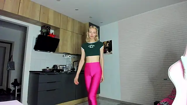 Snapshot of _Alice_Kitty chatting on January 12, 2026, 4:45 pm Alice Kitty online show from January 12, 2026, 4:45 pm