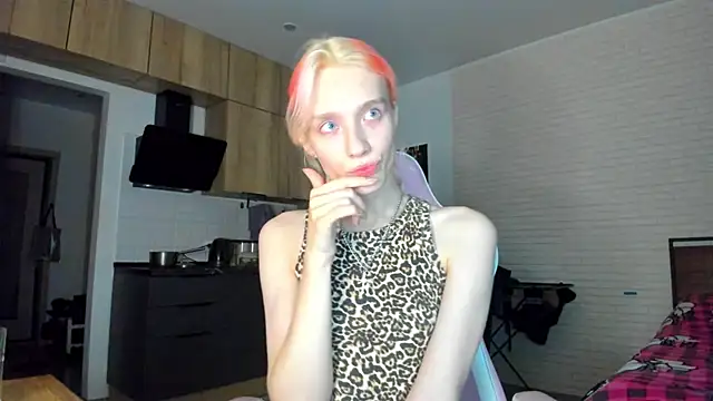 Snapshot of _Alice_Kitty chatting on July 15, 2026, 6:57 pm Alice Kitty online show from July 15, 2026, 6:57 pm
