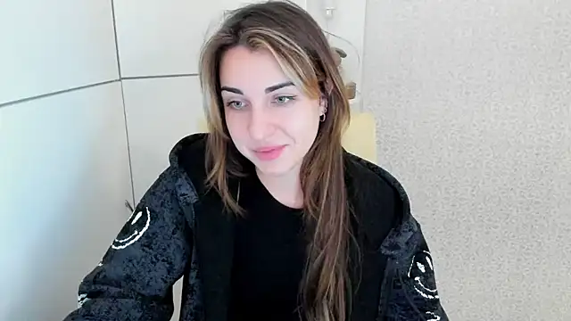 Snapshot of Summmmersky chatting on January 13, 2025, 2:53 pm Summmmersky online show from January 13, 2025, 2:53 pm