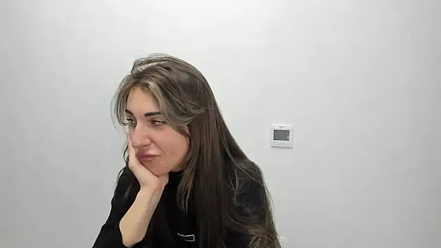 Snapshot of Summmmersky chatting on January 27, 2025, 3:18 pm Summmmersky online show from January 27, 2025, 3:18 pm