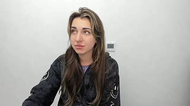 Snapshot of Summmmersky chatting on February 1, 2025, 4:22 pm Summmmersky online show from February 1, 2025, 4:22 pm