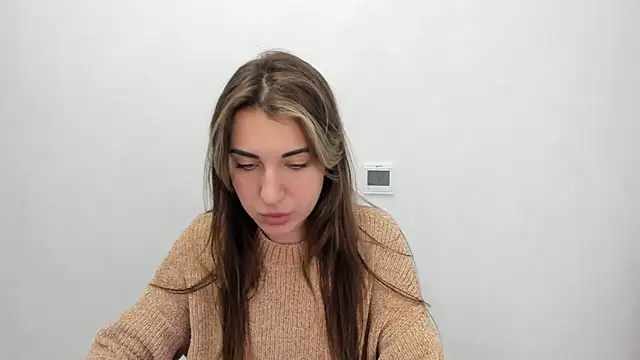 Snapshot of Summmmersky chatting on February 4, 2025, 9:07 am Summmmersky online show from February 4, 2025, 9:07 am