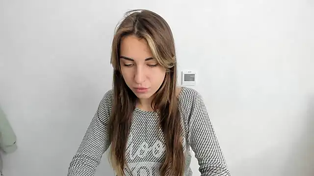 Snapshot of Summmmersky chatting on February 11, 2025, 9:09 am Summmmersky online show from February 11, 2025, 9:09 am