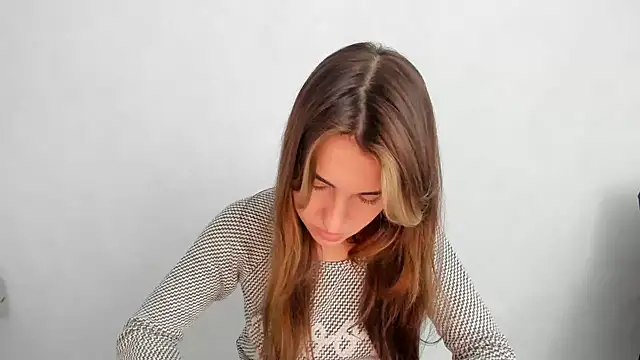 Snapshot of Summmmersky chatting on February 11, 2025, 12:16 pm Summmmersky online show from February 11, 2025, 12:16 pm