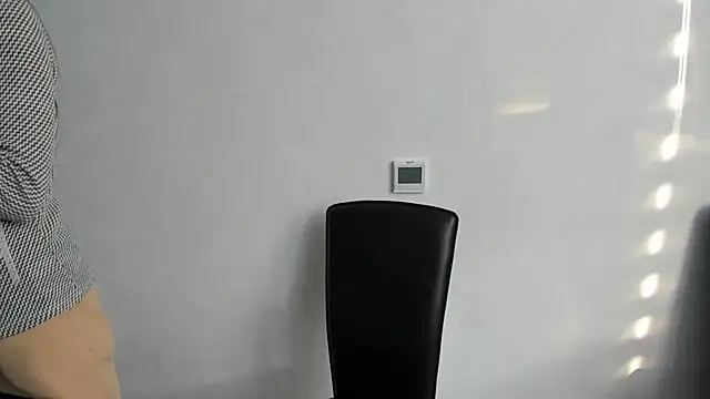 Snapshot of Summmmersky chatting on February 13, 2025, 7:56 am Summmmersky online show from February 13, 2025, 7:56 am