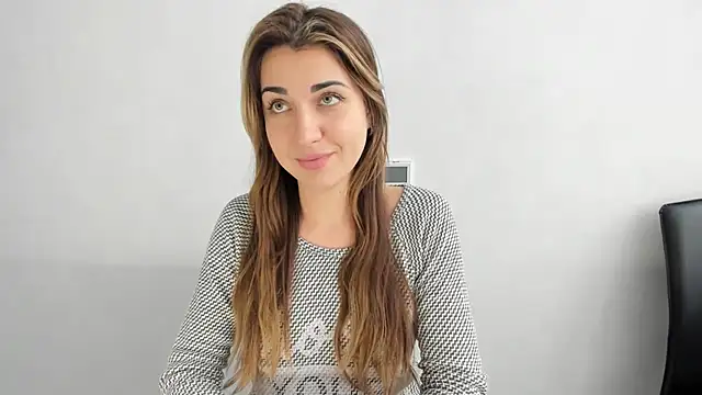 Snapshot of Summmmersky chatting on February 22, 2025, 11:35 am Summmmersky online show from February 22, 2025, 11:35 am