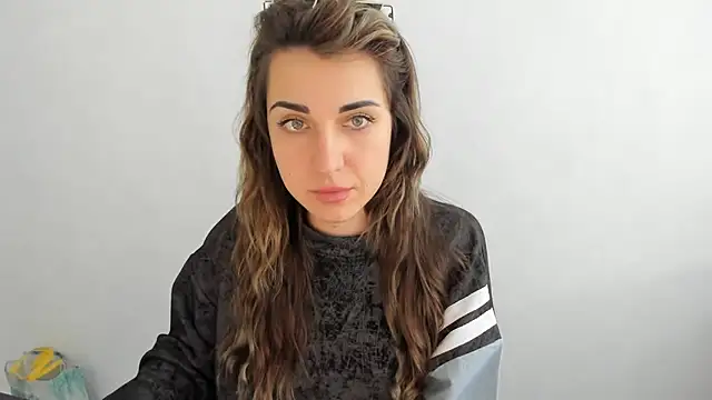 Snapshot of Summmmersky chatting on March 7, 2025, 11:40 am Summmmersky online show from March 7, 2025, 11:40 am