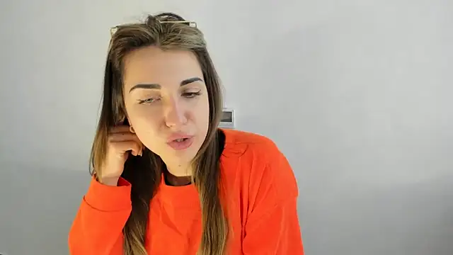 Snapshot of Summmmersky chatting on March 9, 2025, 2:21 pm Summmmersky online show from March 9, 2025, 2:21 pm