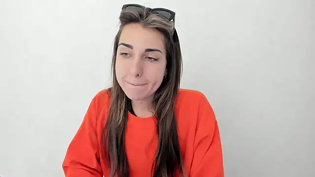 Snapshot of Summmmersky chatting on March 9, 2025, 5:28 pm Summmmersky online show from March 9, 2025, 5:28 pm