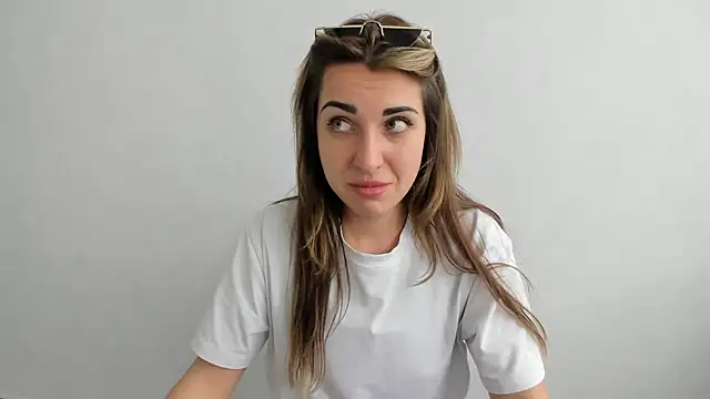 Snapshot of Summmmersky chatting on March 14, 2025, 2:19 pm Summmmersky online show from March 14, 2025, 2:19 pm