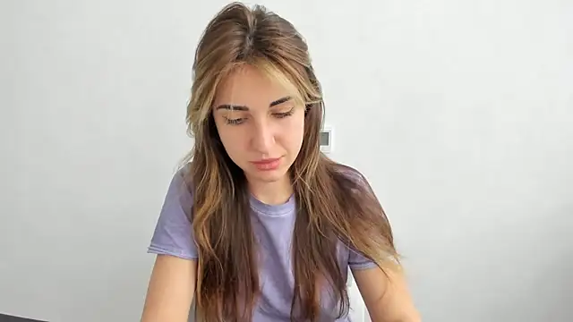 Snapshot of Summmmersky chatting on March 17, 2025, 1:29 pm Summmmersky online show from March 17, 2025, 1:29 pm