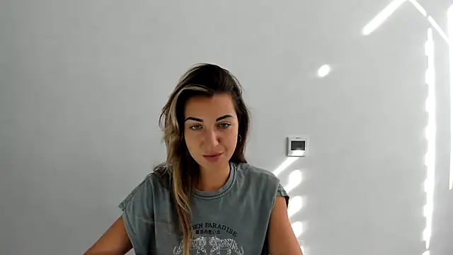 Snapshot of Summmmersky chatting on September 23, 2025, 7:00 am Summmmersky online show from September 23, 2025, 7:00 am