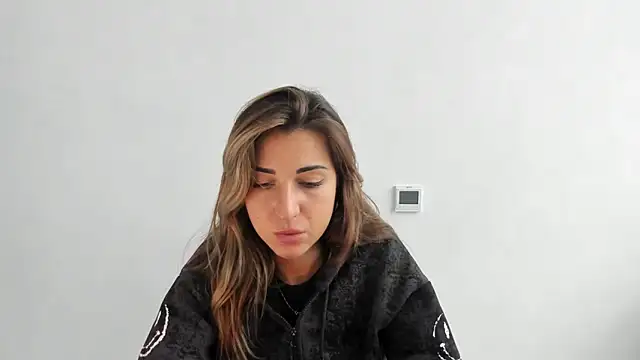 Snapshot of Summmmersky chatting on October 6, 2025, 11:29 am Summmmersky online show from October 6, 2025, 11:29 am