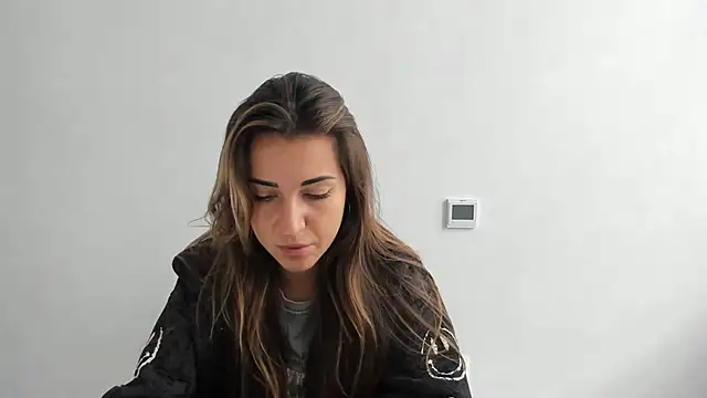 Snapshot of Summmmersky chatting on October 10, 2025, 8:02 am Summmmersky online show from October 10, 2025, 8:02 am