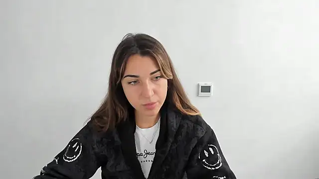 Snapshot of Summmmersky chatting on November 11, 2025, 8:36 am Summmmersky online show from November 11, 2025, 8:36 am