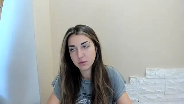 Snapshot of Summmmersky chatting on November 28, 2025, 7:44 am Summmmersky online show from November 28, 2025, 7:44 am