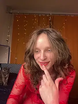 Snapshot of MikkyMoony chatting on December 26, 2024, 1:18 am MikkyMoony online show from December 26, 2024, 1:18 am