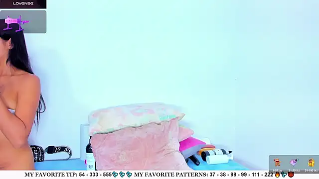 AriannaLewiis online show from April 7, 2026, 12:38 pm