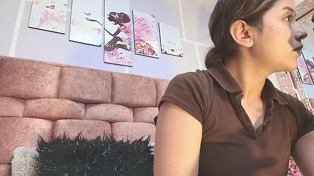 Snapshot of katecooper chatting on September 17, 2025, 11:45 am katecooper online show from September 17, 2025, 11:45 am
