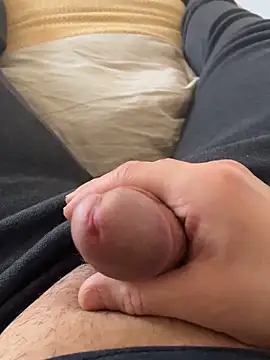 Snapshot of CoupleHot_X chatting on March 5, 2026, 11:39 am CoupleHot X online show from March 5, 2026, 11:39 am