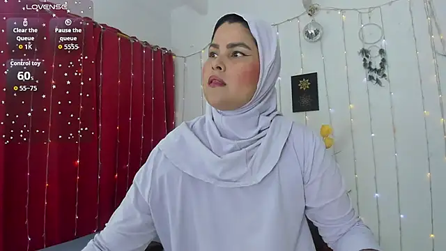 Snapshot of AishaAmin_ chatting on January 12, 2026, 12:10 pm AishaAmin online show from January 12, 2026, 12:10 pm