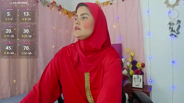 Snapshot of AishaAmin_ chatting on February 16, 2026, 12:23 pm AishaAmin online show from February 16, 2026, 12:23 pm