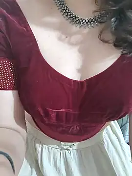 Snapshot of Brown_Maxi chatting on February 2, 2025, 9:40 am Brown Maxi online show from February 2, 2025, 9:40 am