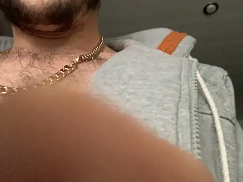 Snapshot of ArtemMR chatting on December 11, 2024, 7:09 am ArtemMR online show from December 11, 2024, 7:09 am