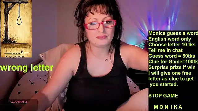 YourDreamLoverr online show from January 17, 2026, 12:15 am
