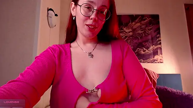 Snapshot of VanessaLincum chatting on December 15, 2025, 7:01 am VanessaLincum online show from December 15, 2025, 7:01 am