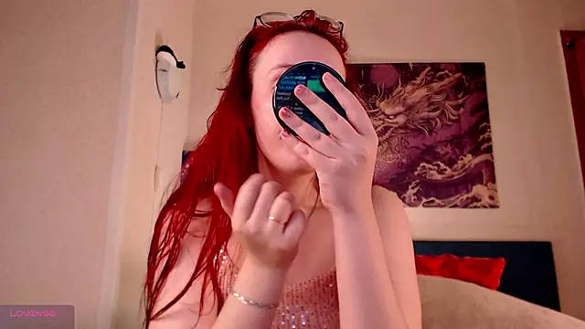 Snapshot of VanessaLincum chatting on December 22, 2025, 8:33 am VanessaLincum online show from December 22, 2025, 8:33 am