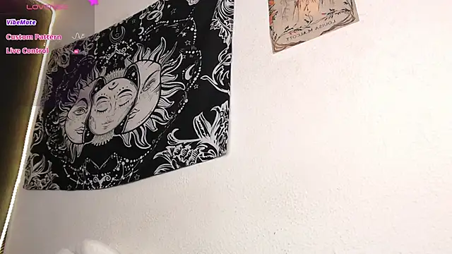 Snapshot of niakat_ chatting on November 12, 2025, 5:13 pm niakat online show from November 12, 2025, 5:13 pm