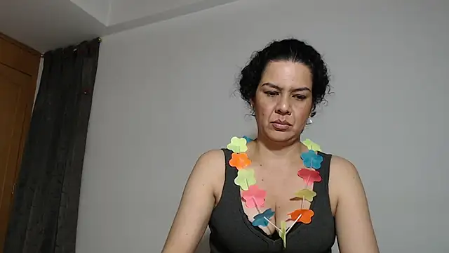 Sharickleon11 online show from October 16, 2025, 12:22 am