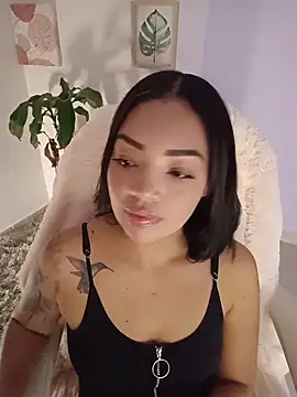 Sara LipsX online show from November 9, 2025, 11:36 pm