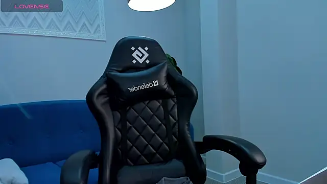 Snapshot of Angel_Sapphire_ chatting on March 2, 2025, 12:32 pm Angel Sapphire online show from March 2, 2025, 12:32 pm