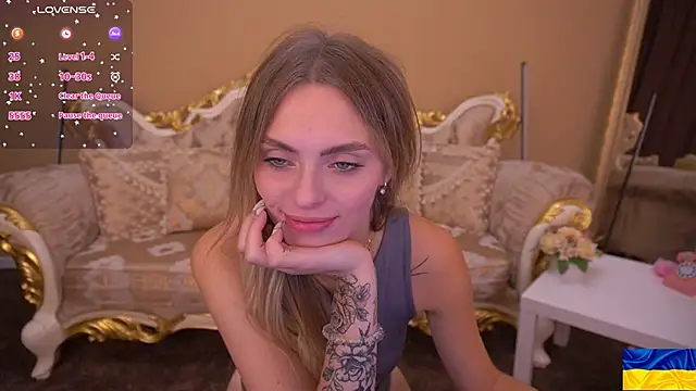 Snapshot of ChloeBrightt chatting on September 19, 2025, 8:09 pm ChloeBrightt online show from September 19, 2025, 8:09 pm