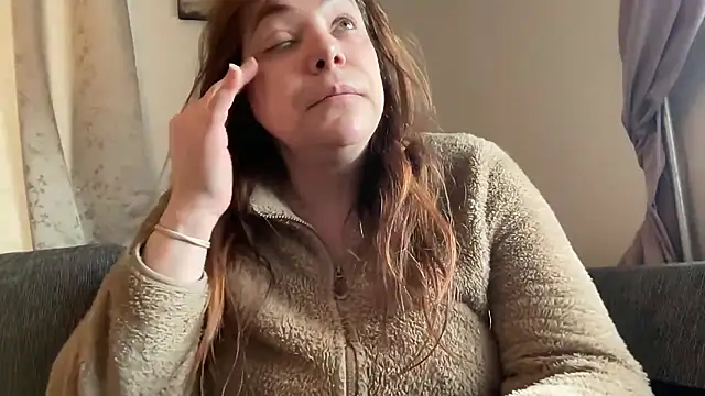 cumwithmee3 online show from October 28, 2025, 11:03 am