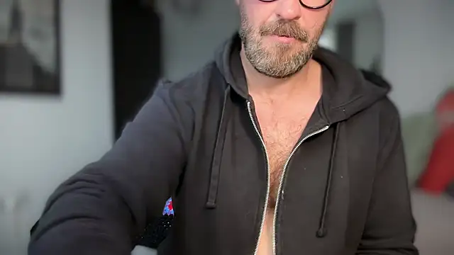 Snapshot of Mr_Beef chatting on October 23, 2025, 11:09 am Mr Beef online show from October 23, 2025, 11:09 am