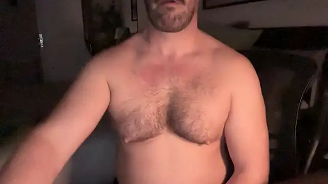 Snapshot of Mr_Beef chatting on November 15, 2025, 7:10 pm Mr Beef online show from November 15, 2025, 7:10 pm