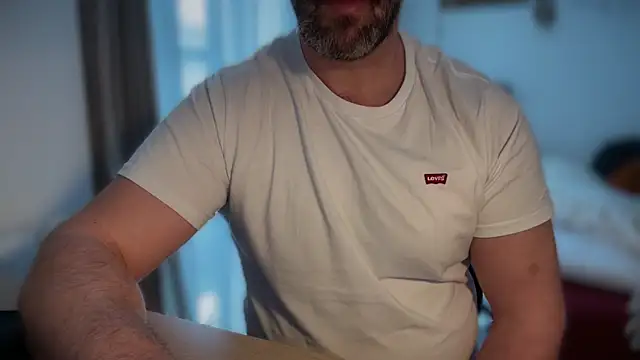 Snapshot of Mr_Beef chatting on January 11, 2026, 1:27 pm Mr Beef online show from January 11, 2026, 1:27 pm