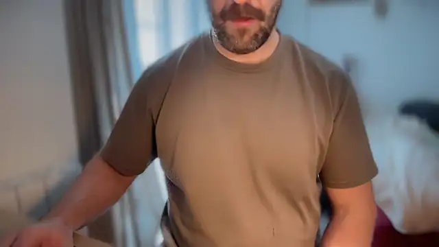 Snapshot of Mr_Beef chatting on January 17, 2026, 11:15 am Mr Beef online show from January 17, 2026, 11:15 am