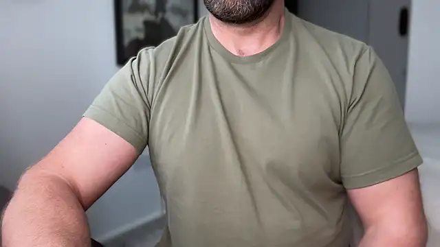 Snapshot of Mr_Beef chatting on February 2, 2026, 2:05 pm Mr Beef online show from February 2, 2026, 2:05 pm