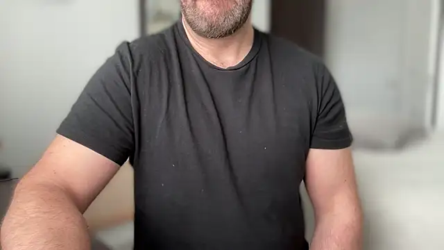 Snapshot of Mr_Beef chatting on February 16, 2026, 11:06 am Mr Beef online show from February 16, 2026, 11:06 am